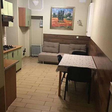 Bessarabka Apartments Kiev Bagian luar foto