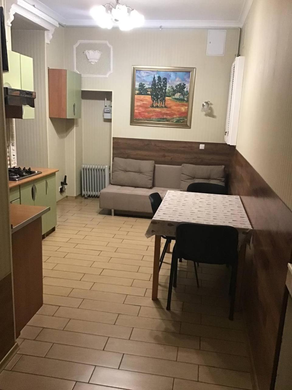 Bessarabka Apartments Kiev Bagian luar foto