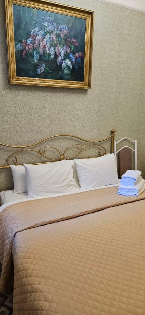 Bessarabka Apartments Kiev Bagian luar foto
