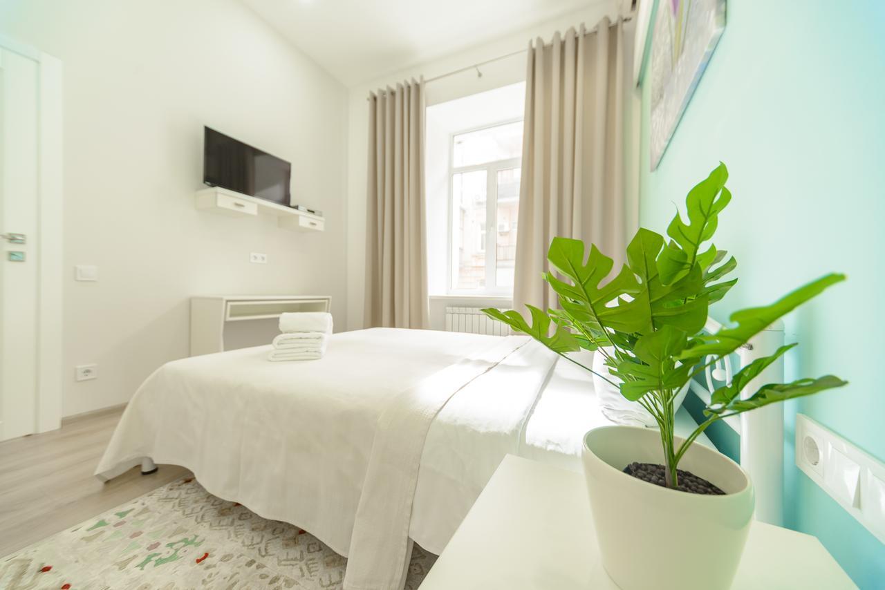 Bessarabka Apartments Kiev Bagian luar foto