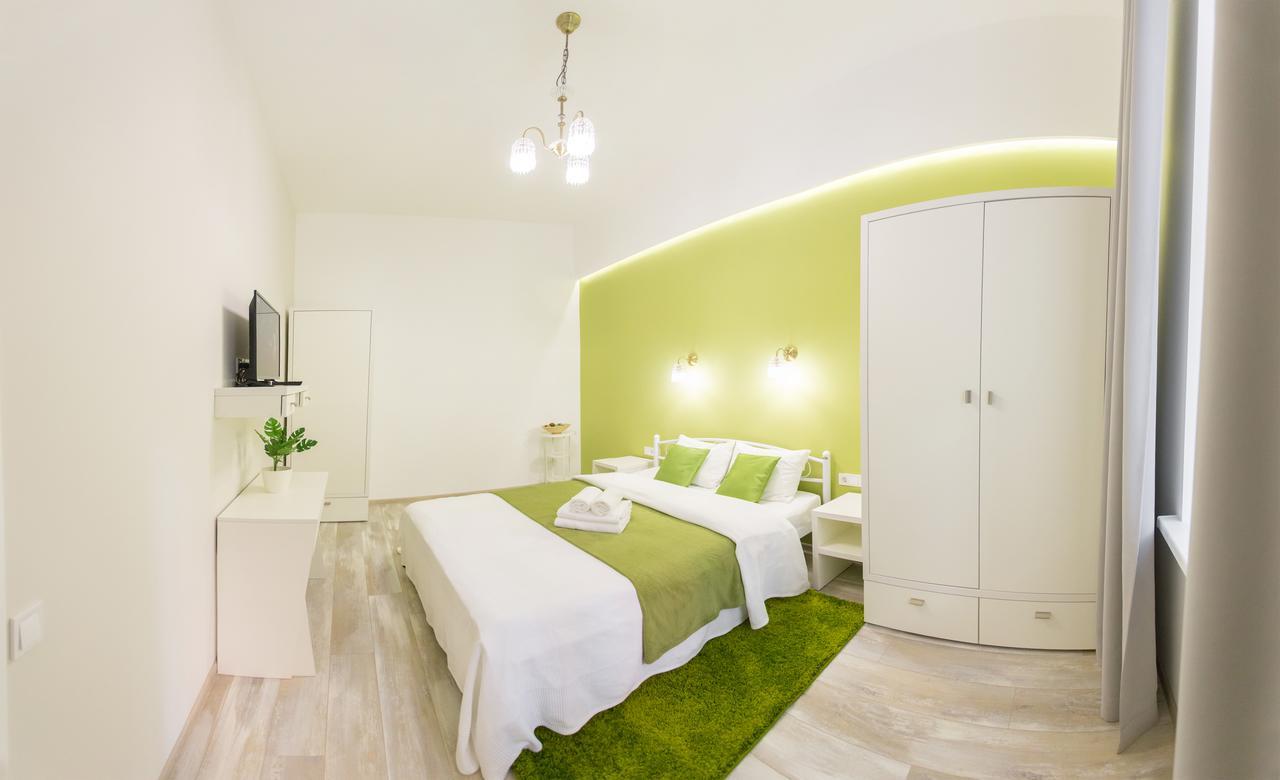 Bessarabka Apartments Kiev Bagian luar foto
