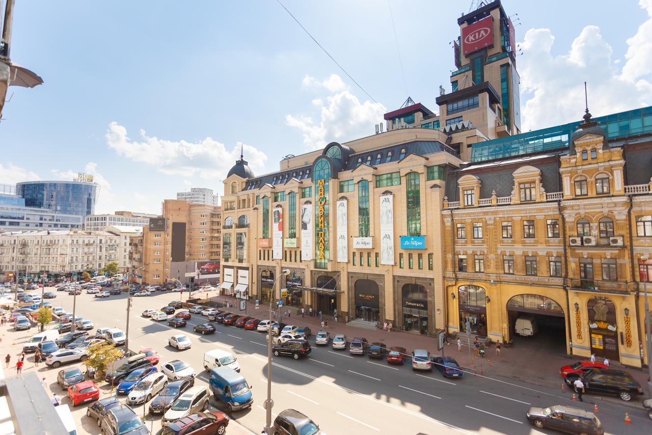 Bessarabka Apartments Kiev Bagian luar foto