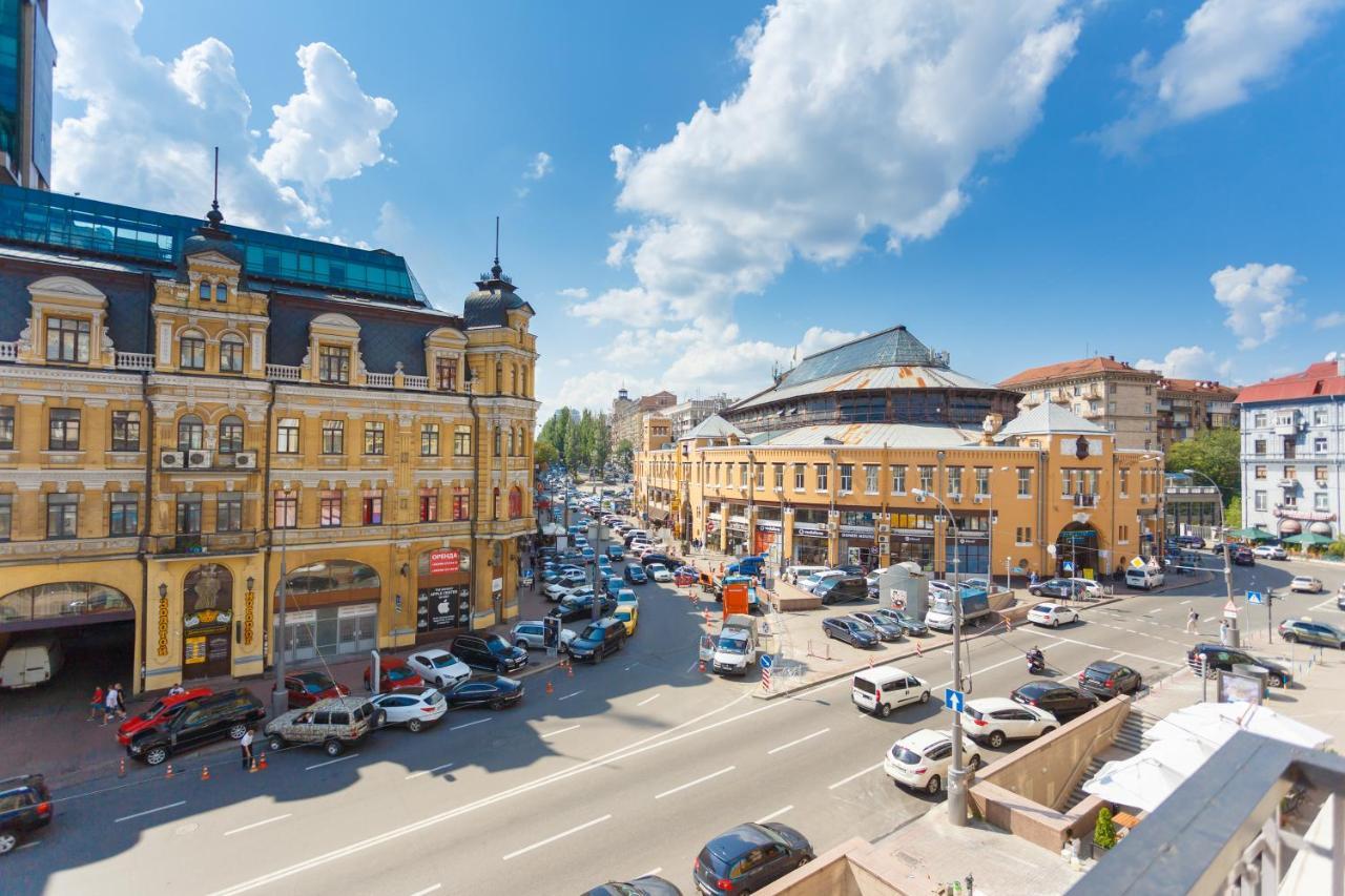 Bessarabka Apartments Kiev Bagian luar foto