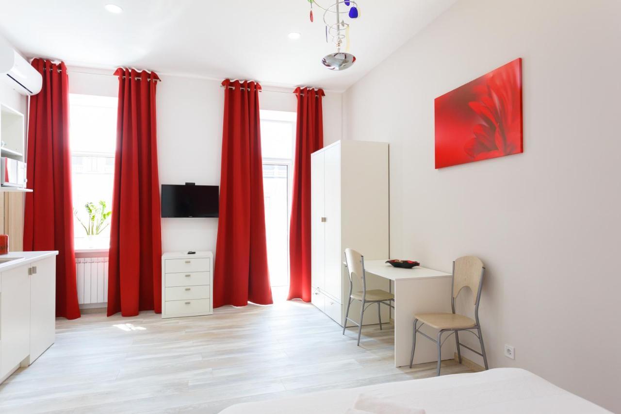 Bessarabka Apartments Kiev Bagian luar foto